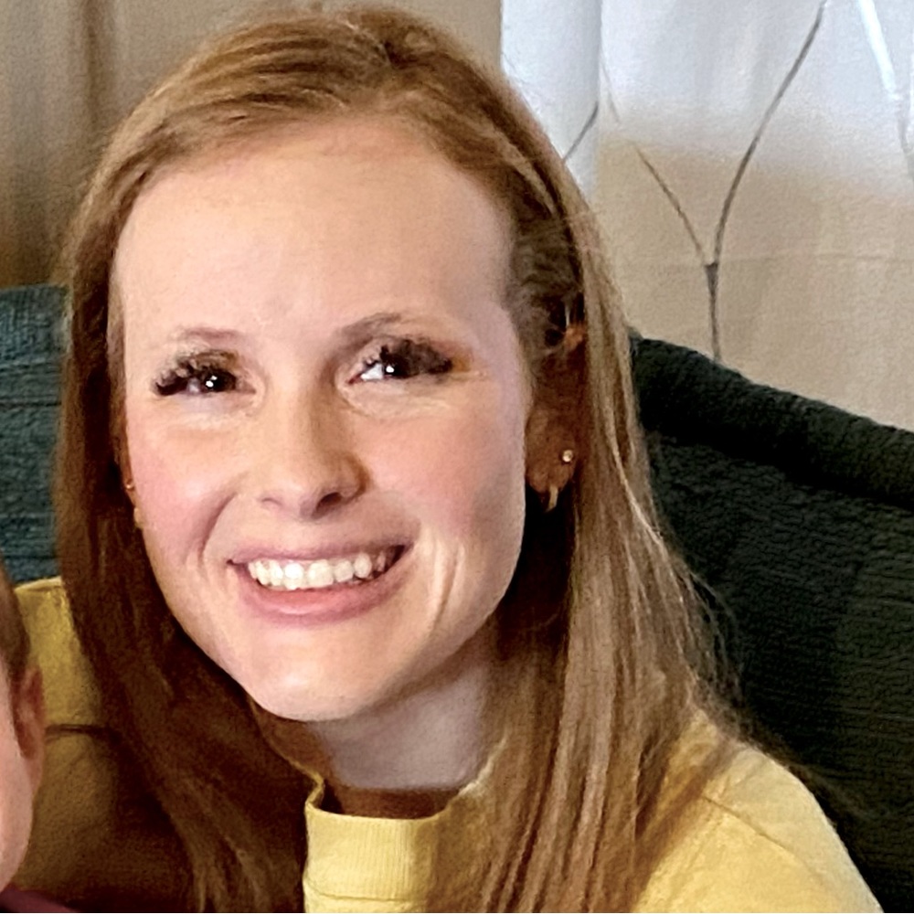 Meet your Posher, Alicia